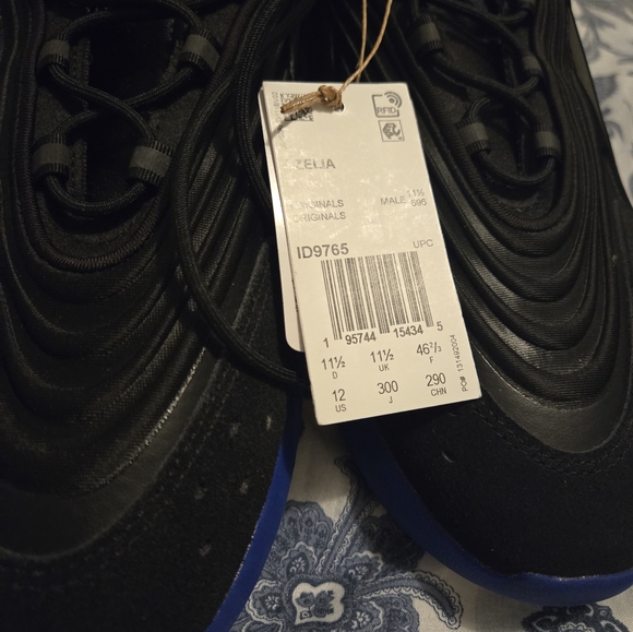 NWT Ozelia Adidas size 12 - Picture 4 of 4